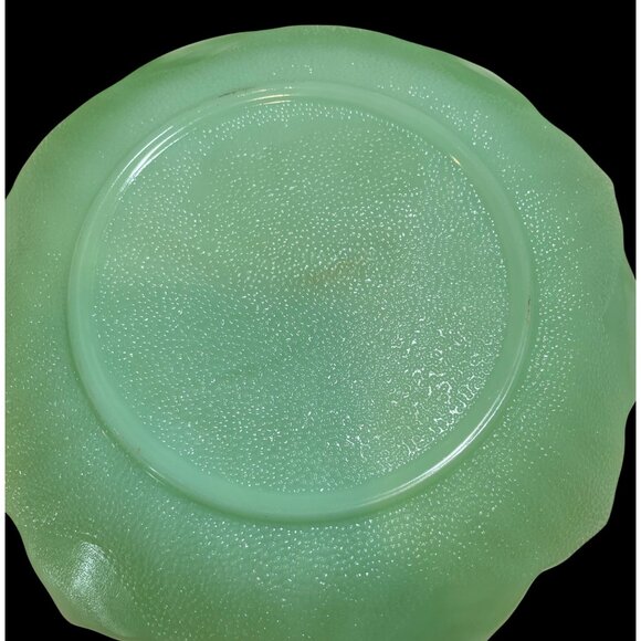 Set Of 3 Vintage Green Glass Leaf-Shaped Plates Decorative Tableware 8-Inch Diam - Picture 5 of 9